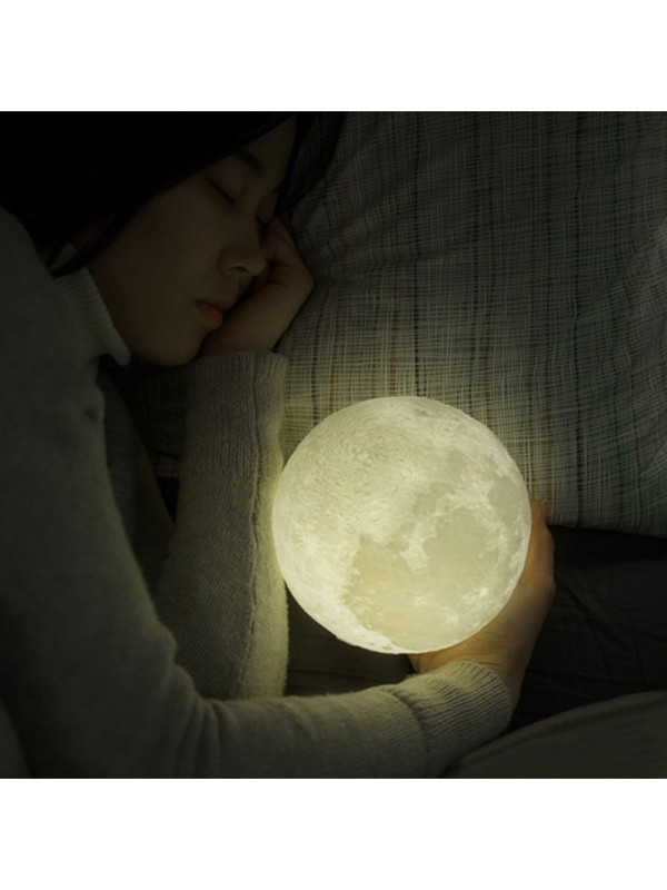3D Moonlight Desk Lamp 18cm